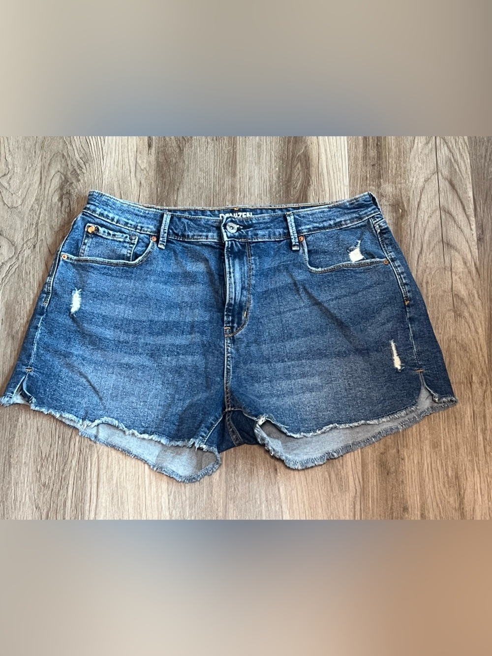Denizen From Levi's High-Rise Denim Frayed Shorts